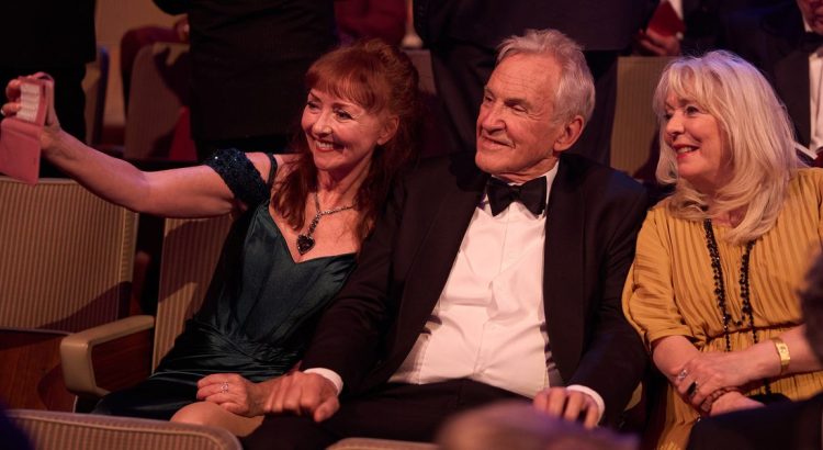 Larry Lamb