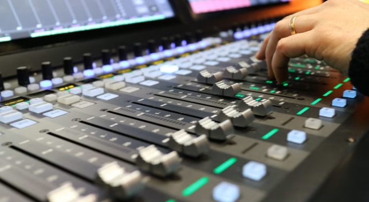 Immersive audio technology